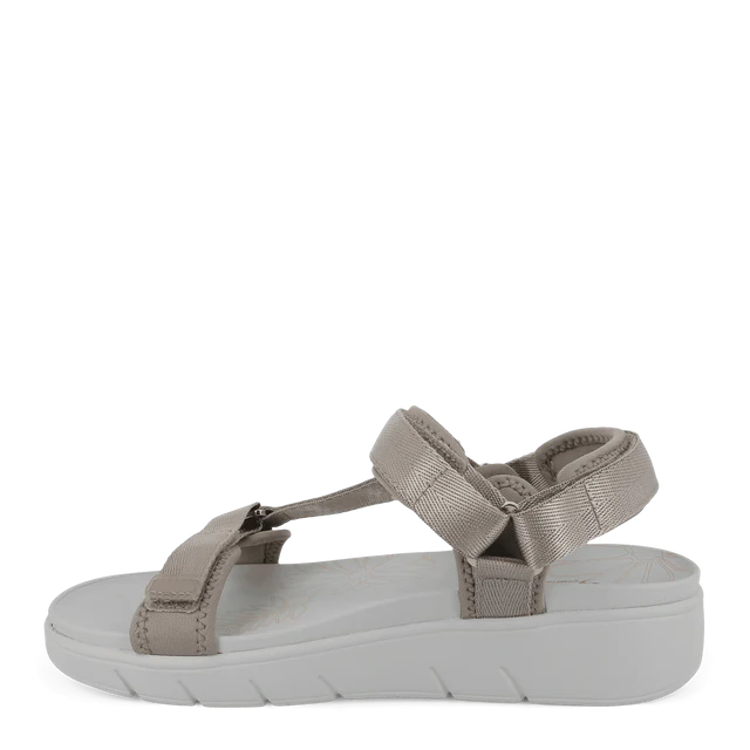 GC sandal