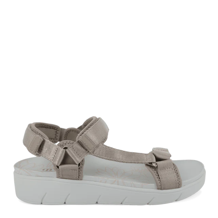 GC sandal